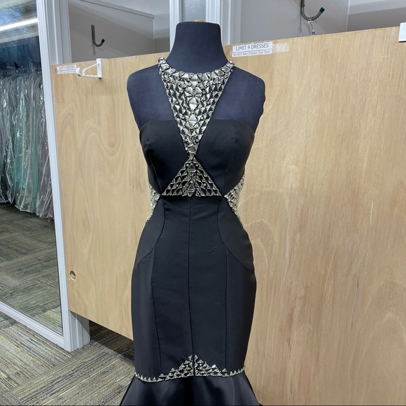 RACHEL ALLAN EXCLUSIVE DRESS - Picture 4 of 14